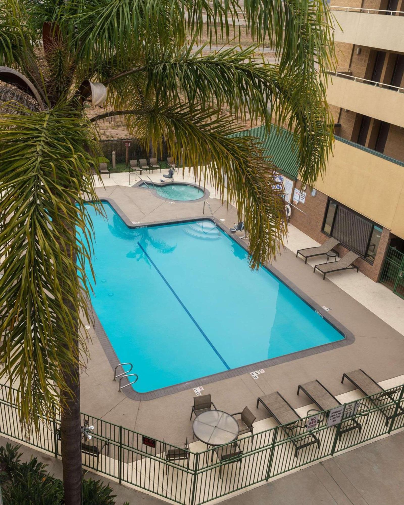 Radisson Hotel Santa Maria Exterior photo