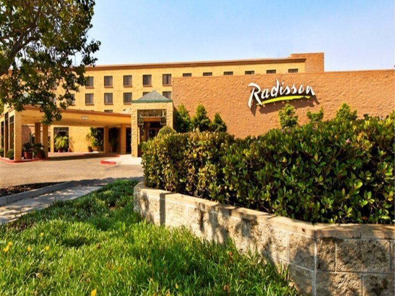 Radisson Hotel Santa Maria Exterior photo